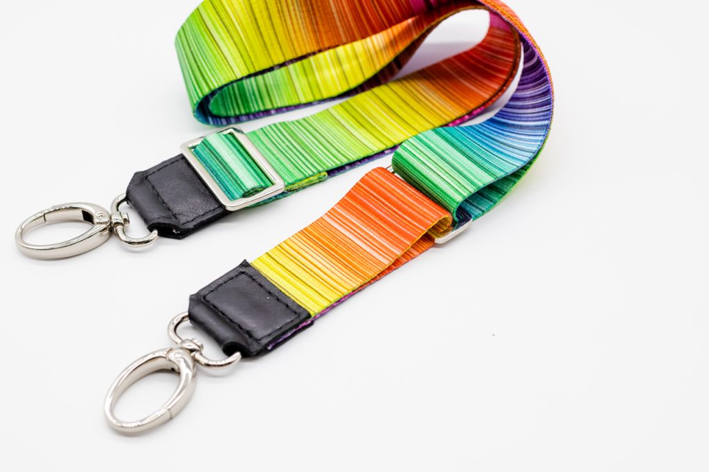 breloc textil personalizat